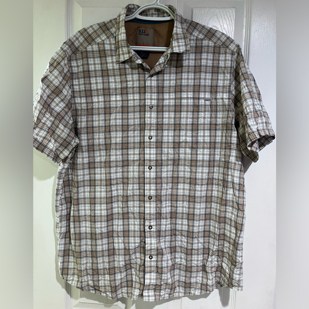 5.11 Tactical Short Sleeve Shirt. Large.